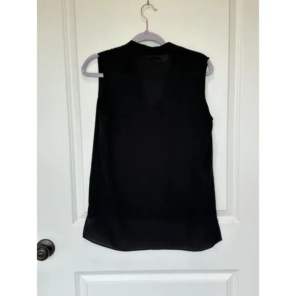 Tahari Split Neck Sleeveless Black Blouse Size Small - Picture 2 of 7